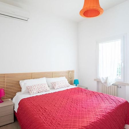 Bilocale Con Giardino A 200Mt Dal Mare - Homeunity Rimini Kültér fotó
