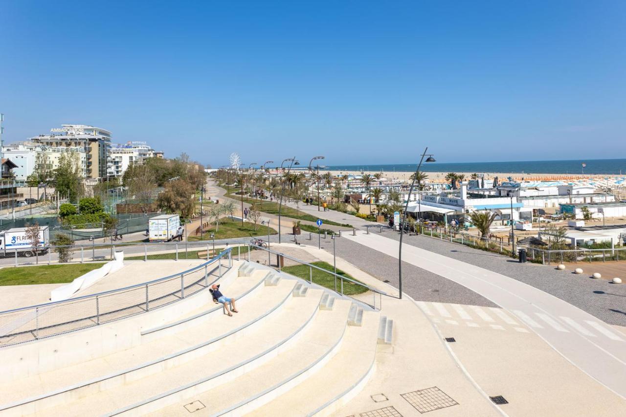 Bilocale Con Giardino A 200Mt Dal Mare - Homeunity Rimini Kültér fotó