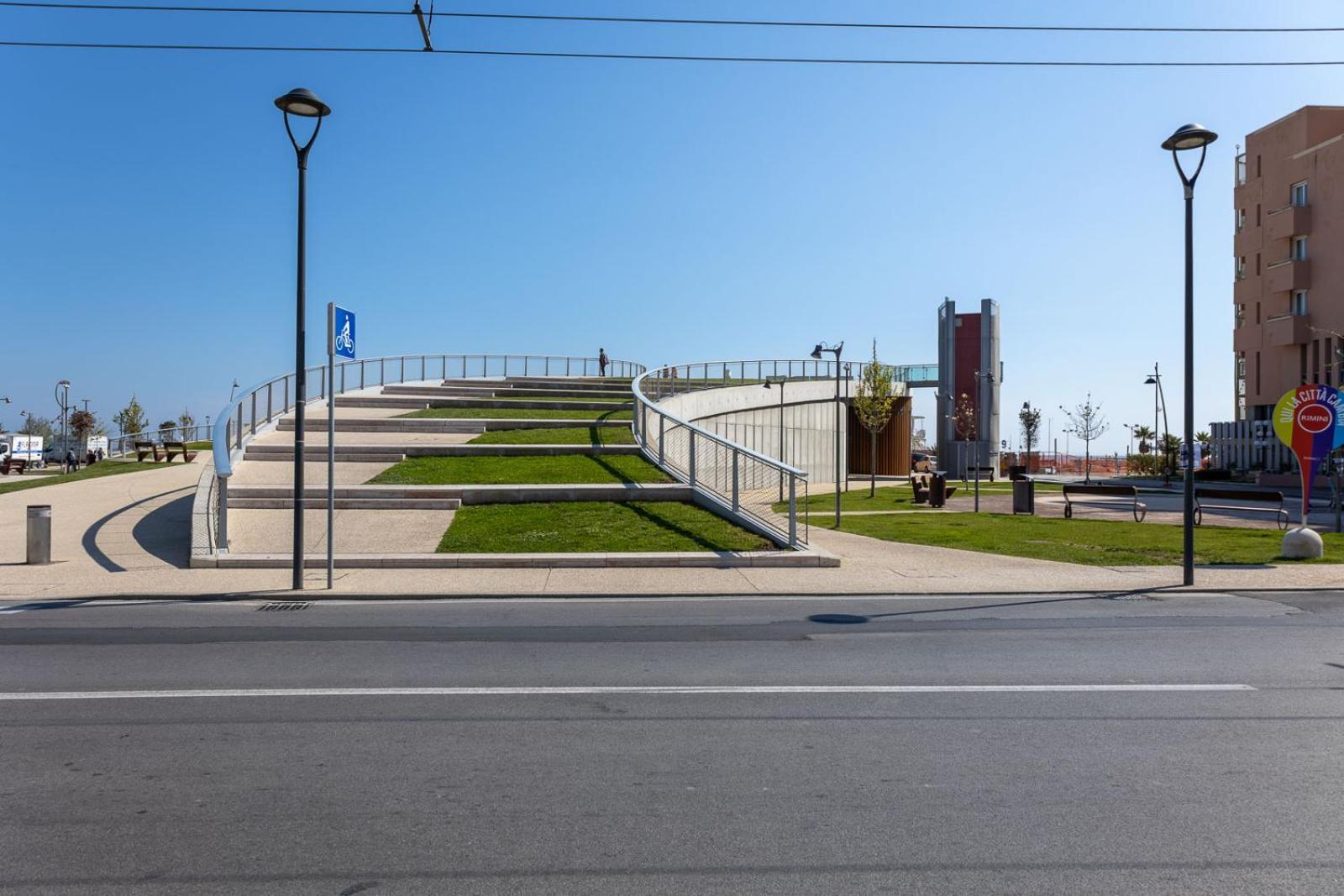 Bilocale Con Giardino A 200Mt Dal Mare - Homeunity Rimini Kültér fotó