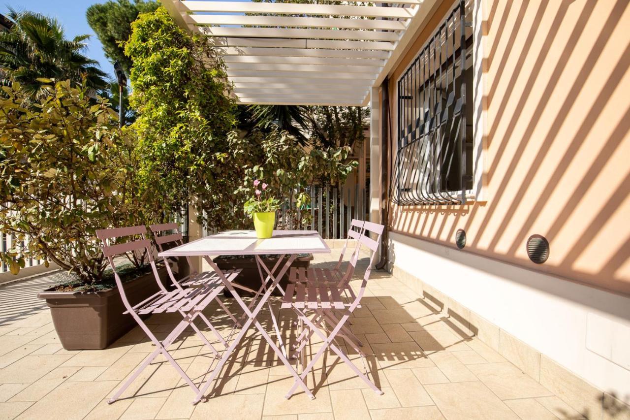 Bilocale Con Giardino A 200Mt Dal Mare - Homeunity Rimini Kültér fotó