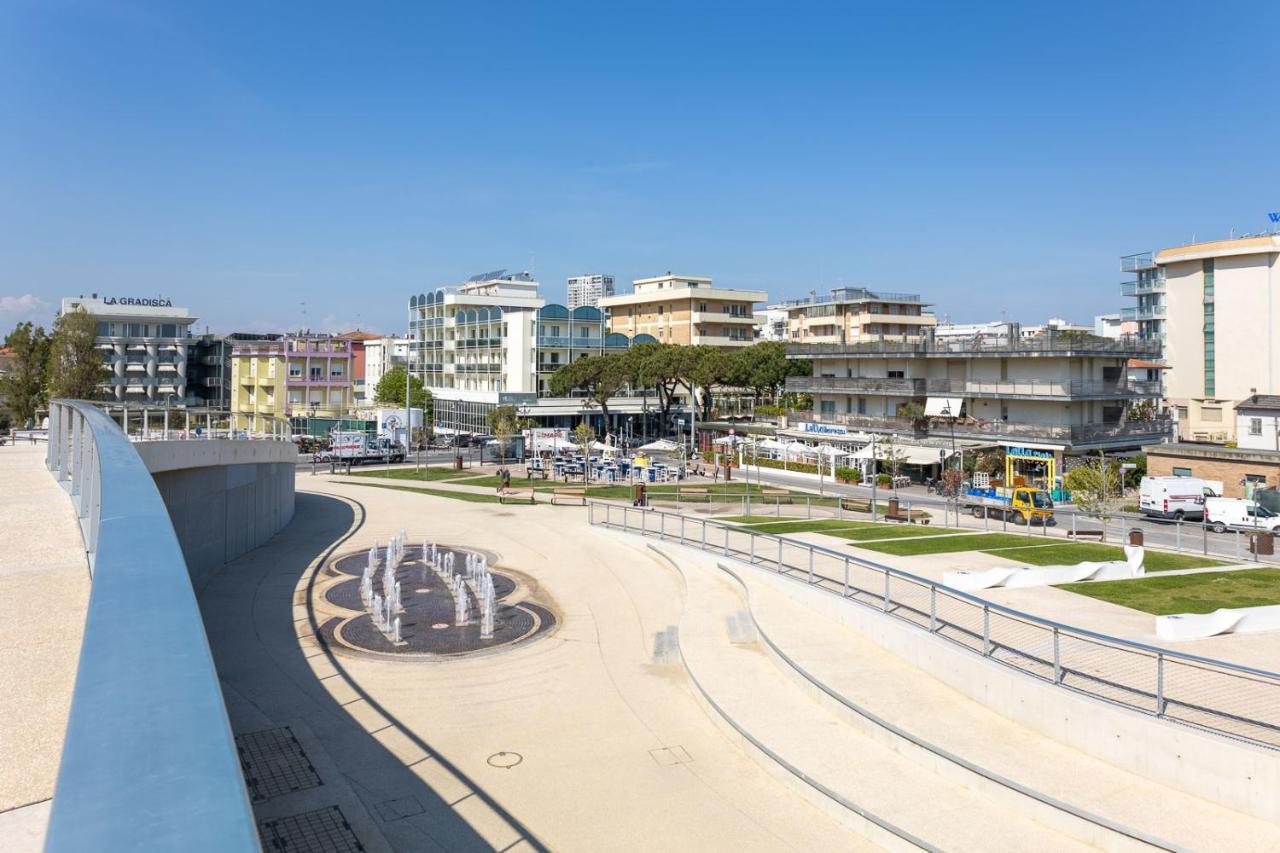 Bilocale Con Giardino A 200Mt Dal Mare - Homeunity Rimini Kültér fotó